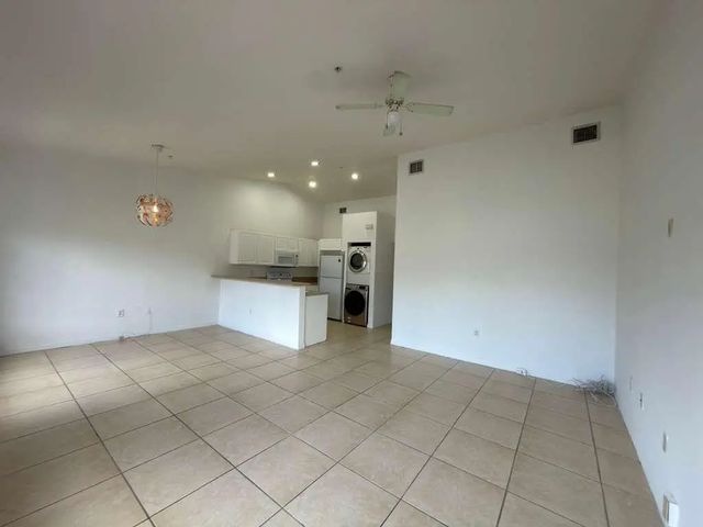 3 of 25 - 3842 Sw 48th Avenue, Hollywood, FL