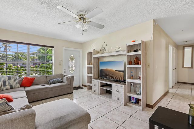 2 of 30 - 6444 Sw 20th Court, Miramar, FL