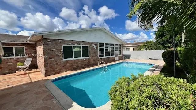 3 of 17 - 11461 Nw 35th Street, Sunrise, FL