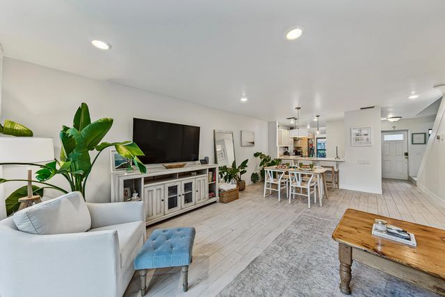 3 of 36 - 1315 Miami Road #d, Fort Lauderdale, FL