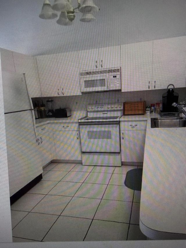 2 of 50 - 382 Nw Sherry Lane, Port St. Lucie, FL