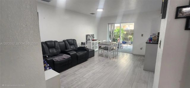 4 of 29 - 11424 Nw 94th Place #7, Hialeah Gardens, FL