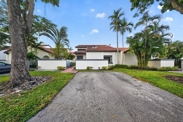 6637 Nw 181st Lane, Hialeah