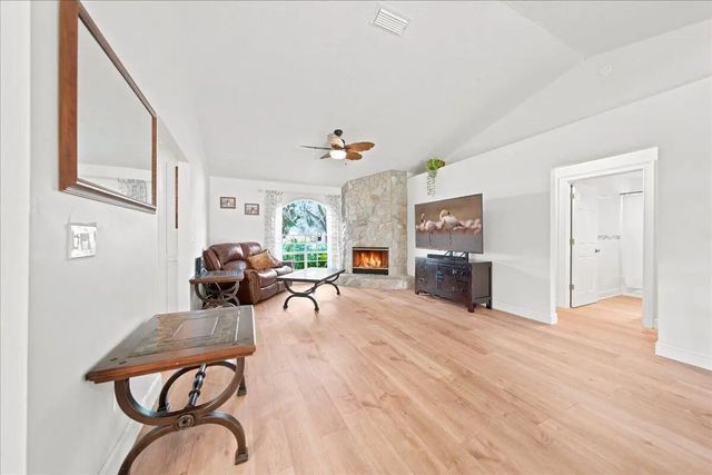 5 of 38 - 725 Wentworth Street, Sebastian, FL