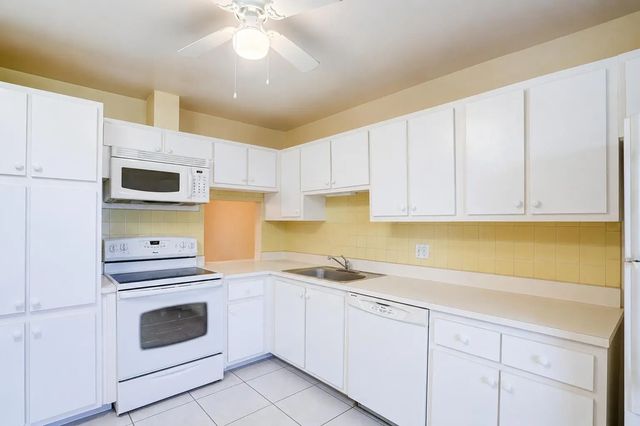 5 of 25 - 5780 Fernley Drive W #144, West Palm Beach, FL