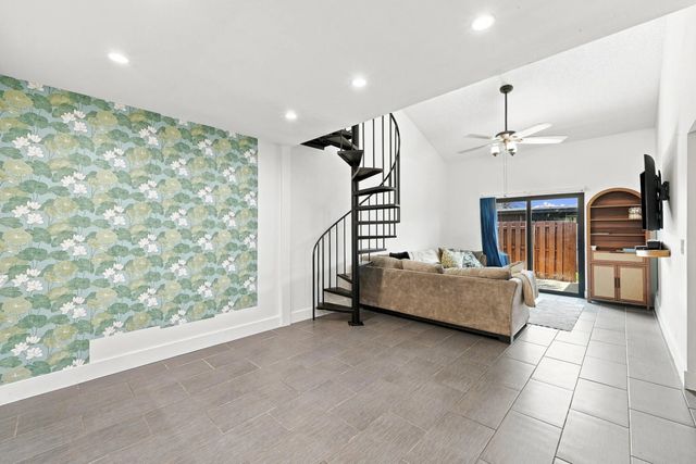 4 of 25 - 2016 Sw 82nd Avenue, Davie, FL