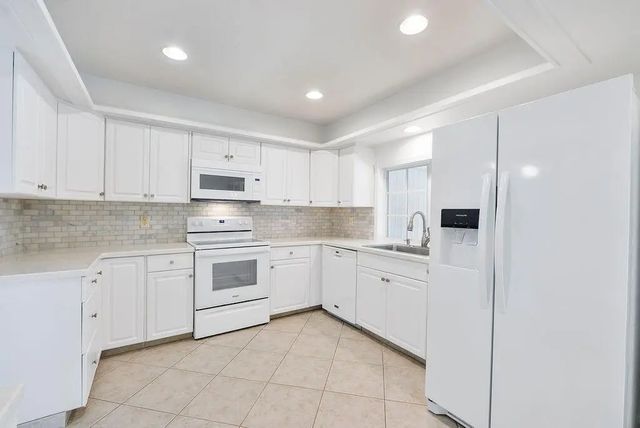 4 of 18 - 1344 Nw 100th Avenue, Coral Springs, FL