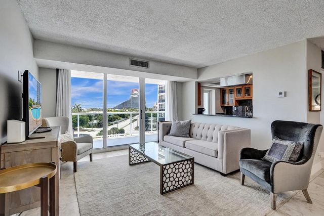 2 of 37 - 2715 N Ocean Boulevard #6c, Fort Lauderdale, FL