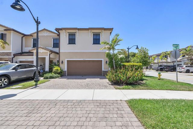4721 Santa Cruz Way, Davie