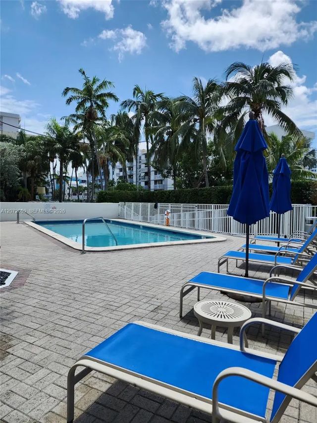 4 of 12 - 1688 West Avenue #506, Miami Beach, FL