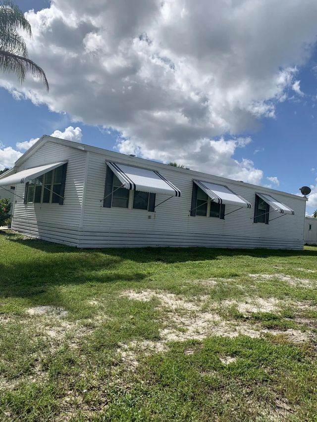 2 of 18 - 9 Maya Way, Port St. Lucie, FL