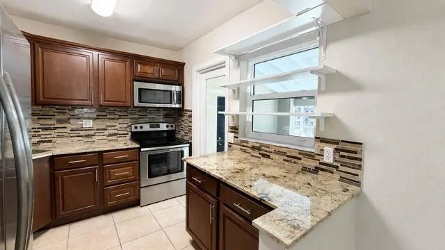 5 of 21 - 716 Sw 19th Street, Fort Lauderdale, FL