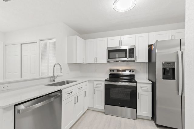 5 of 29 - 500 Crosswinds Drive #f1, Greenacres, FL