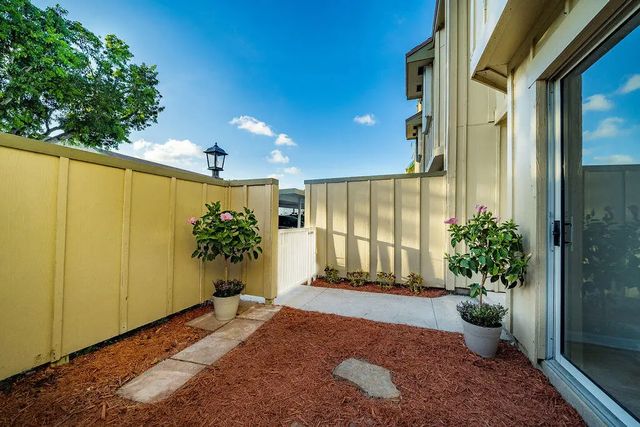 2 of 52 - 6207 Riverwalk Lane #5, Jupiter, FL