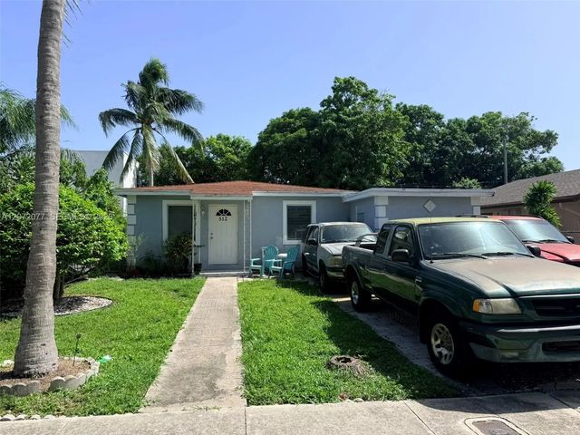 2 of 33 - 512 Independence Road, West Palm Beach, FL
