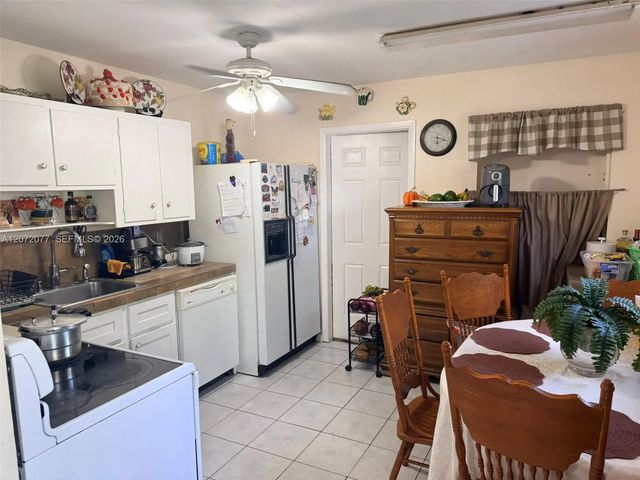 3 of 33 - 512 Independence Road, West Palm Beach, FL