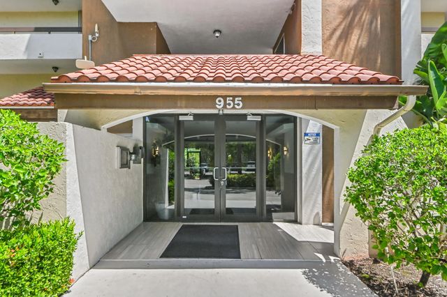 3 of 41 - 955 Egret Circle #408, Delray Beach, FL