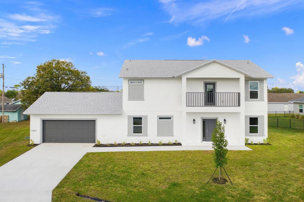 1351 Sw Don Court, Port St. Lucie