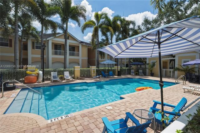 2 of 41 - 525 Sw 18th Avenue #26, Fort Lauderdale, FL