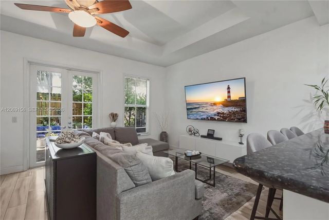 5 of 41 - 525 Sw 18th Avenue #26, Fort Lauderdale, FL