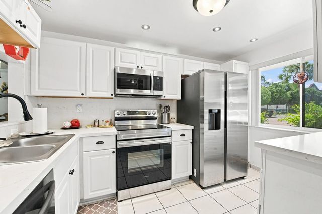 5 of 43 - 3601 Inverrary Drive #107, Lauderhill, FL