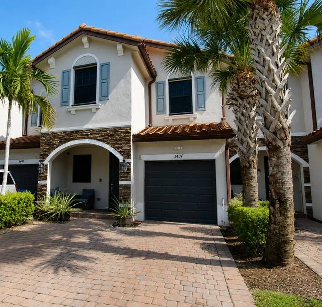5437 Nw 27th Court, Margate