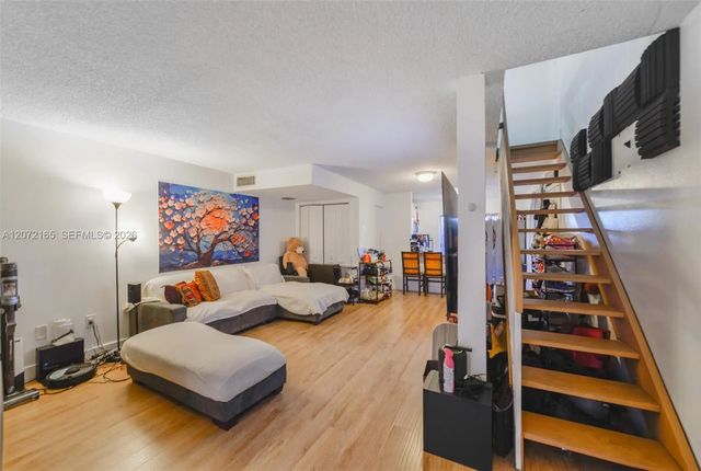 3 of 33 - 8923 Ne 4th Ave Road #8923, Miami Shores, FL