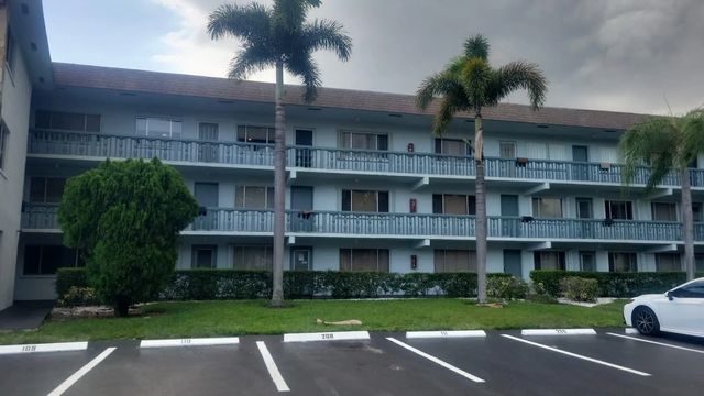 4 of 40 - 2100 Springdale Boulevard #310, Palm Springs, FL