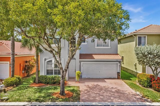 2 of 37 - 7654 Nw 21st Drive, Pembroke Pines, FL