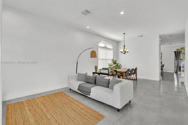4 of 37 - 7654 Nw 21st Drive, Pembroke Pines, FL