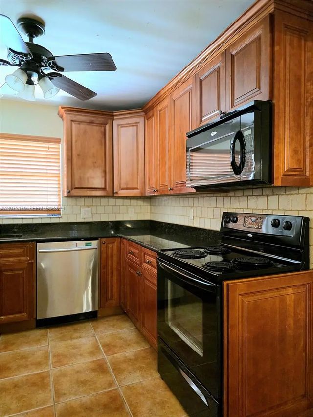 5 of 19 - 4496 Rende Lane, Lake Worth, FL