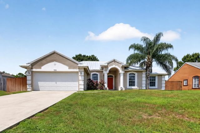 1561 Sw Gadsan Avenue, Port St. Lucie