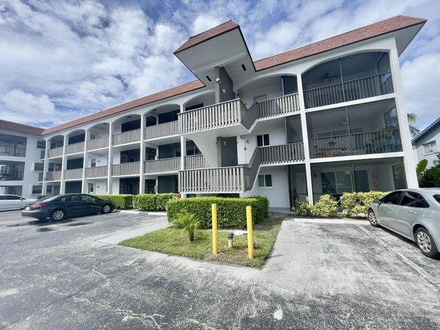 2 of 19 - 651 Pine Drive #207, Pompano Beach, FL