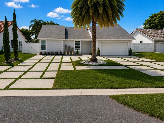 500 Nw 86th Avenue, Pembroke Pines
