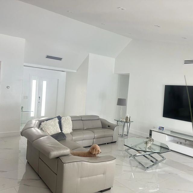 4 of 24 - 500 Nw 86th Avenue, Pembroke Pines, FL