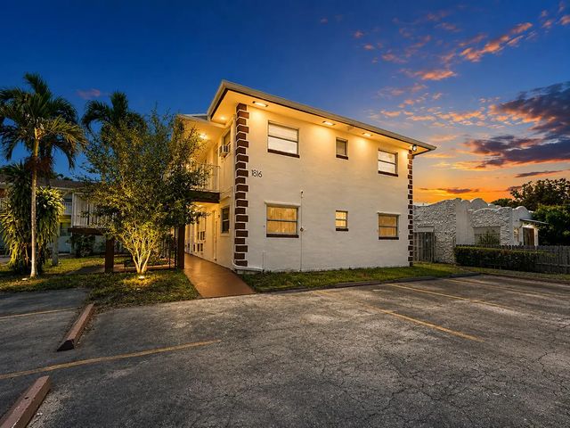 1816 Mckinley Street #7, Hollywood