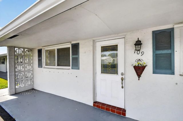 3 of 64 - 701 Sw Lake Court #109, Boynton Beach, FL