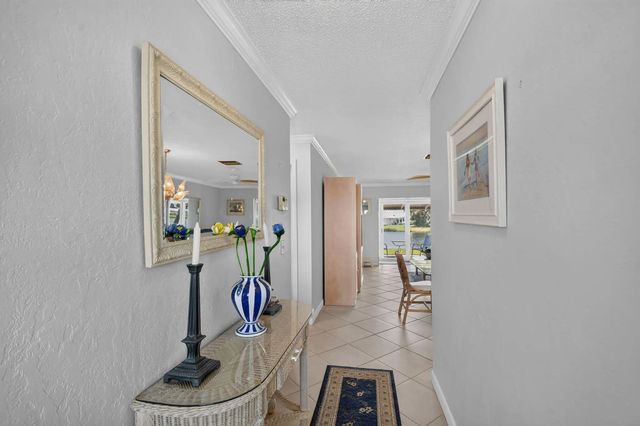 4 of 64 - 701 Sw Lake Court #109, Boynton Beach, FL