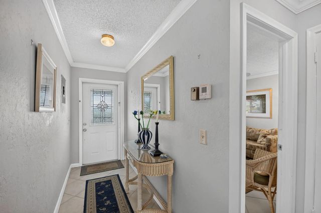 5 of 64 - 701 Sw Lake Court #109, Boynton Beach, FL