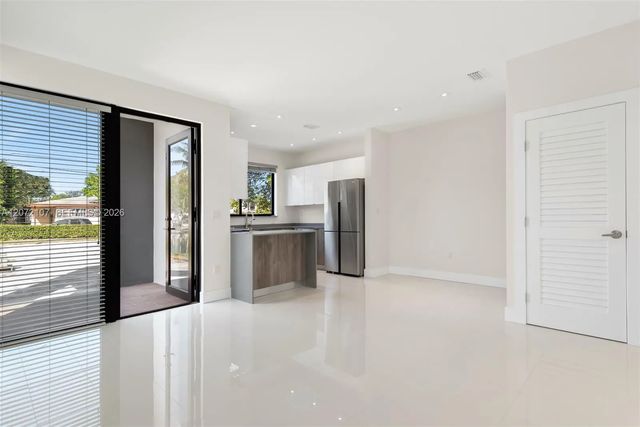 4 of 29 - 1216-1218 Ne 112th Street, Miami, FL