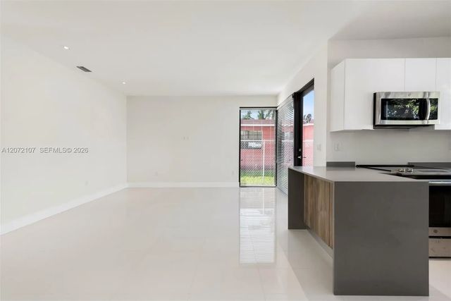 5 of 29 - 1216-1218 Ne 112th Street, Miami, FL