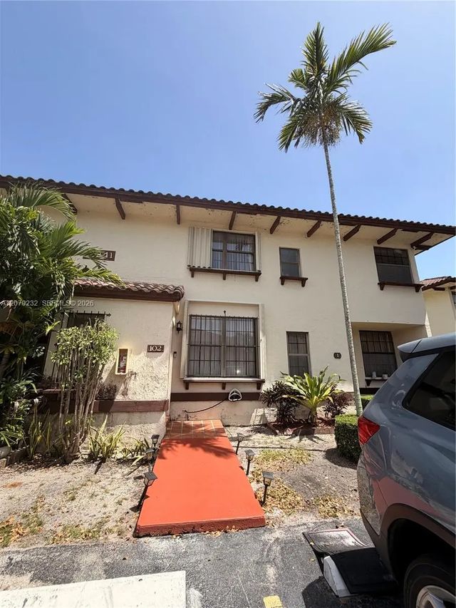 12241 Sw 16th Terrace #102-k, Miami