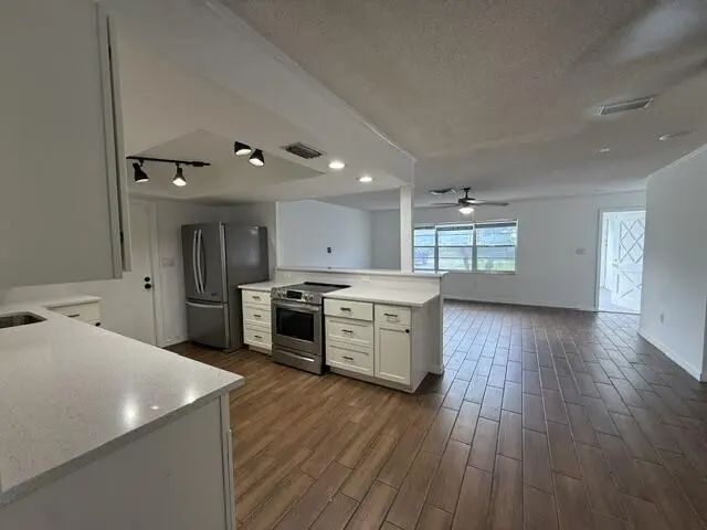 4 of 13 - 1315 Parkland Boulevard, Fort Pierce, FL