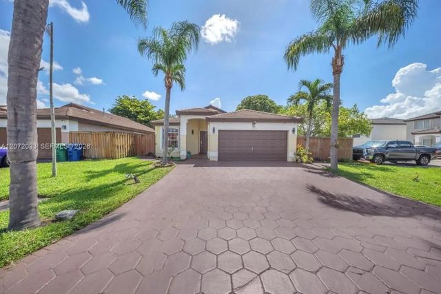 19573 Nw 82nd Place, Hialeah