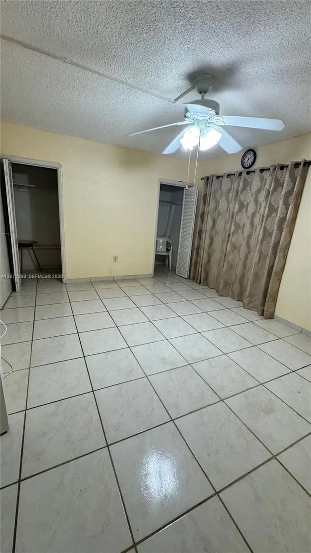 4 of 26 - 160 Ne 203rd Terrace #e20, Miami Gardens, FL