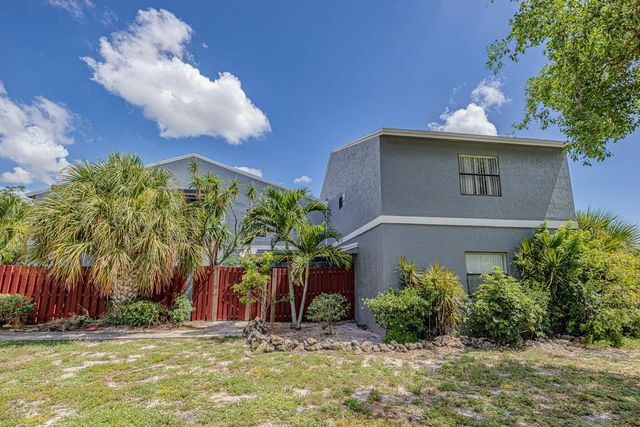 2 of 25 - 7 Crossings Circle #c, Boynton Beach, FL