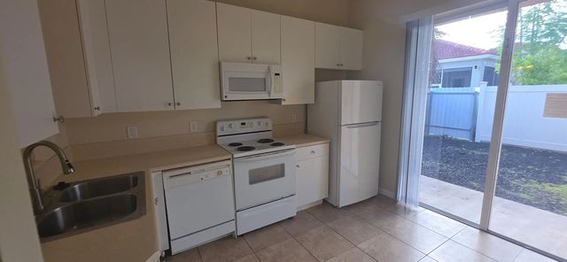 2 of 5 - 2110 Ne 37th Road, Homestead, FL