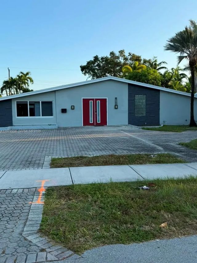 3 of 39 - 3161 Riverland Road, Fort Lauderdale, FL