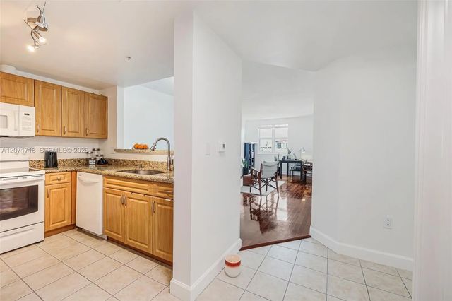 2 of 31 - 50 Menores Avenue #820, Coral Gables, FL