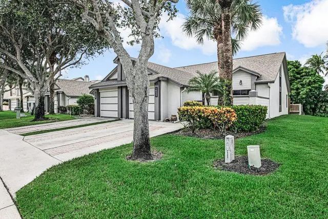 3 of 30 - 1911 Landings Boulevard, Greenacres, FL